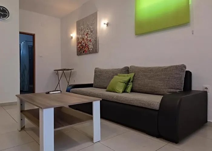 Apartment Ema